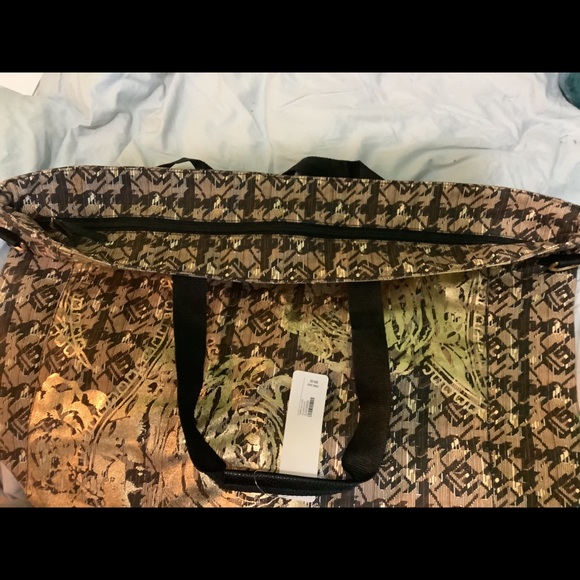 Carry all Tote - Picture 9 of 9